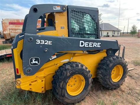 john deere 332e skid steer